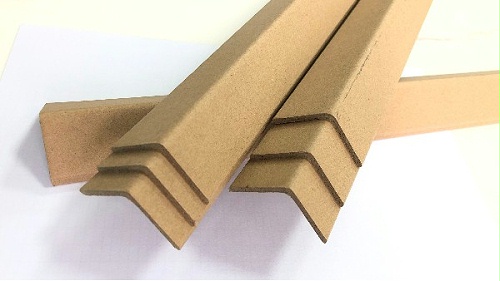 塑料护角和牛皮纸制成的护角有什么不同？